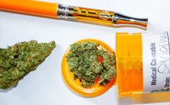 vejping-dlya-medicinskih-polzovatelej-kannabisa__VEeiaCYBchjwIY57.jpg